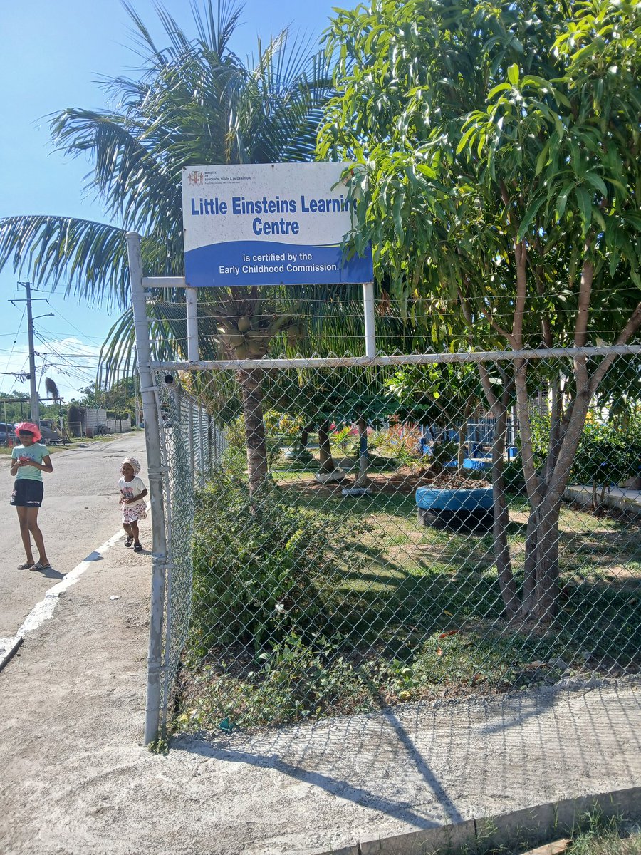 EzrinMorrisECC's tweet photo. The warmth of the sun is a representation of the residents in Seaview Gardens, Kingston that I spoke withon our #ECCCommunityFlex. #BuildingCommunities #12StandardsMatter @ECCJA @golebourne @cfranoBrighty @ItzzMell_ECC3 @GrantShaunette @KemoyLeslie @Stcy14226538 https://t.co/PkZvaphWGe