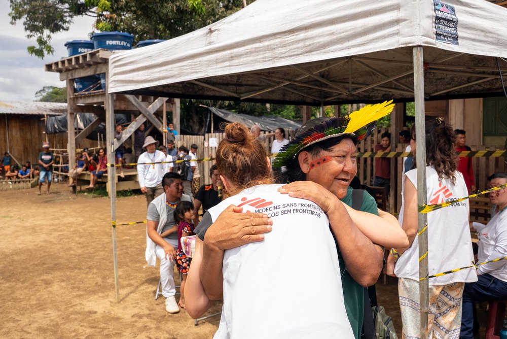 MSF_brasil's tweet image. Durante quase três anos, MSF atuou na Terra Indígena Yanomami, em Auaris, Roraima - o maior território indígena do Brasil, onde vivem mais de 30 mil pessoas.

Ao encerrar as atividades na região, MSF deixa como legado estruturas fortalecidas e parcerias com as comunidades.