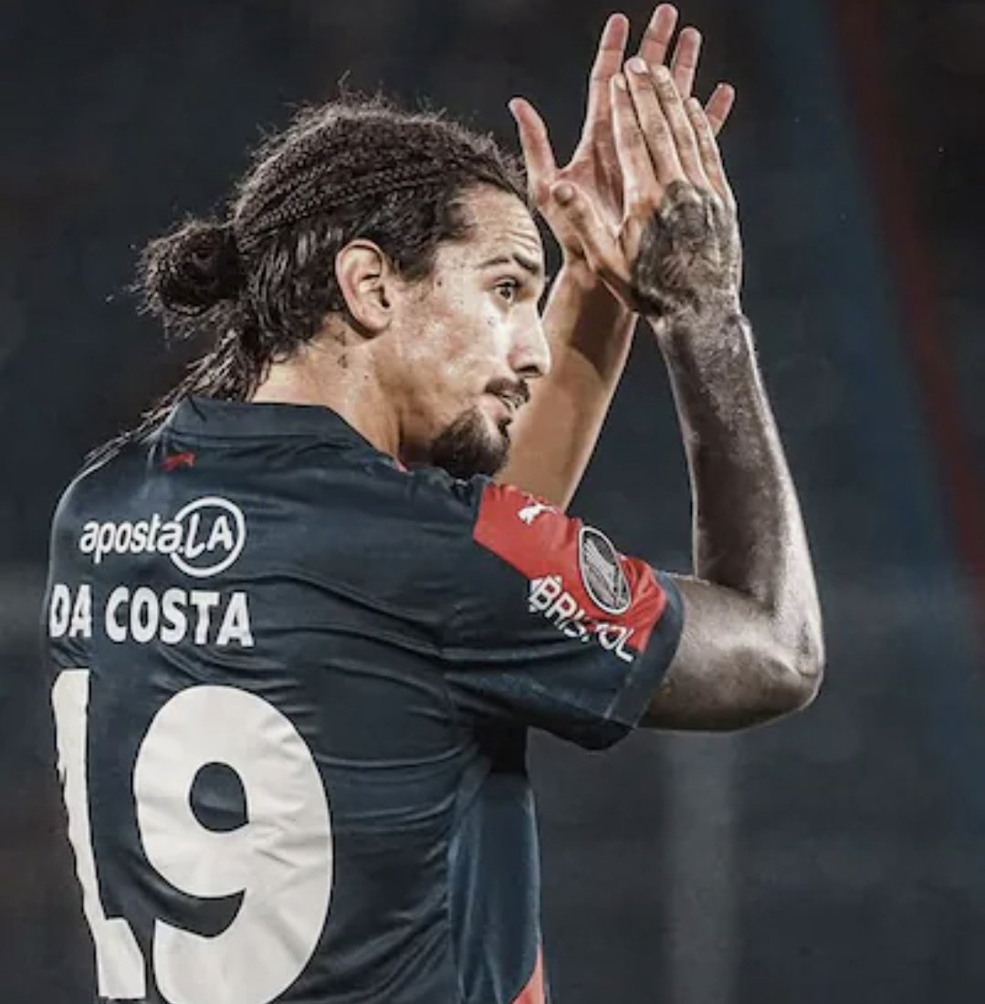 Sras y Sres hinchas de Cerro Porteño, estoy en condiciones de informar que Francisco Da Costa vuelve a Cerro Porteño.
La confirmación oficial de dará en los próximos días.
🔵🔴💪🏻🇵🇾
#LaGranJugada