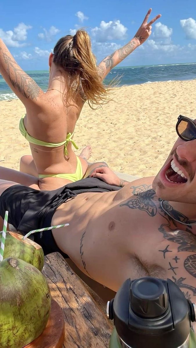 jgdonfort's tweet image. Como diz Luan Santana: “Eu, você, o mar e ela”