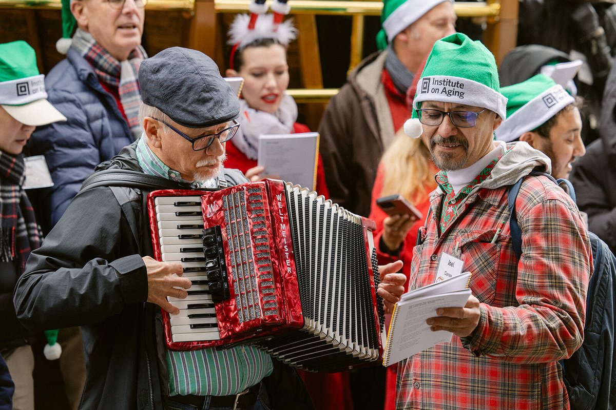 IOASFBAY's tweet image. 🎶 Holiday cheer on the move! On December 6, our community gathered for Cable Car Caroling—sharing music, smiles, and meaningful connection.

#InstituteOnAging #CommunityConnection #HolidaySeason