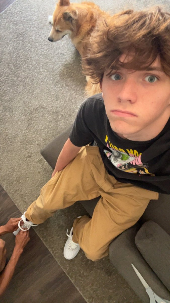 RealName1920's tweet image. I let my friend choose my outfit #bi #twink #idk #hmu #shoes