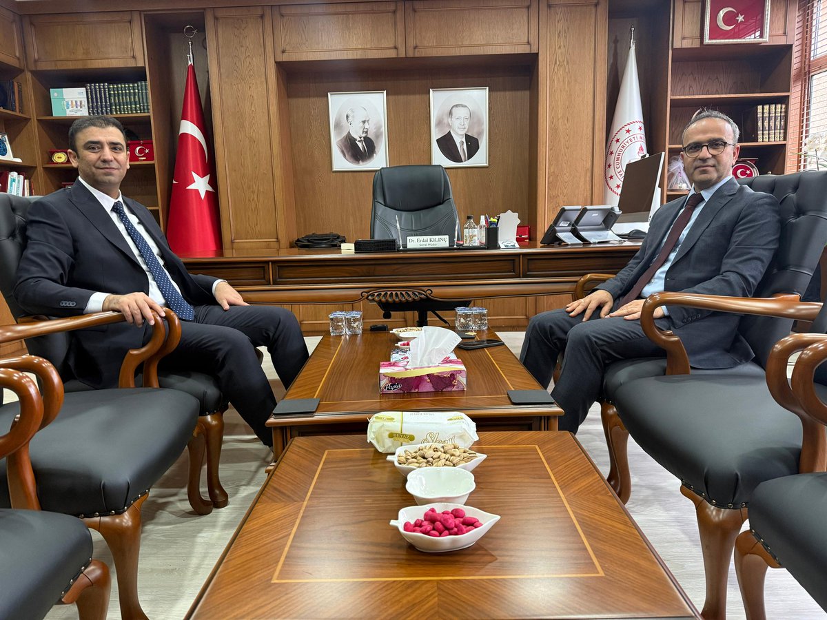 Millî Eğitim Bakanlığı Ölçme, Değerlendirme ve Sınav Hizmetleri Genel Müdürü olarak atanan kadim dost Dr. <a href="/erdalkilinc27/">Dr.Erdal KILINÇ</a>'a üstlendiği bu görevinde üstün muvaffakiyetler diliyorum...
<a href="/tcmeb/">Millî Eğitim Bakanlığı</a> <a href="/mebodsgm/">Ölçme, Değ. ve Sınav Hizmetleri Genel Müdürlüğü</a>