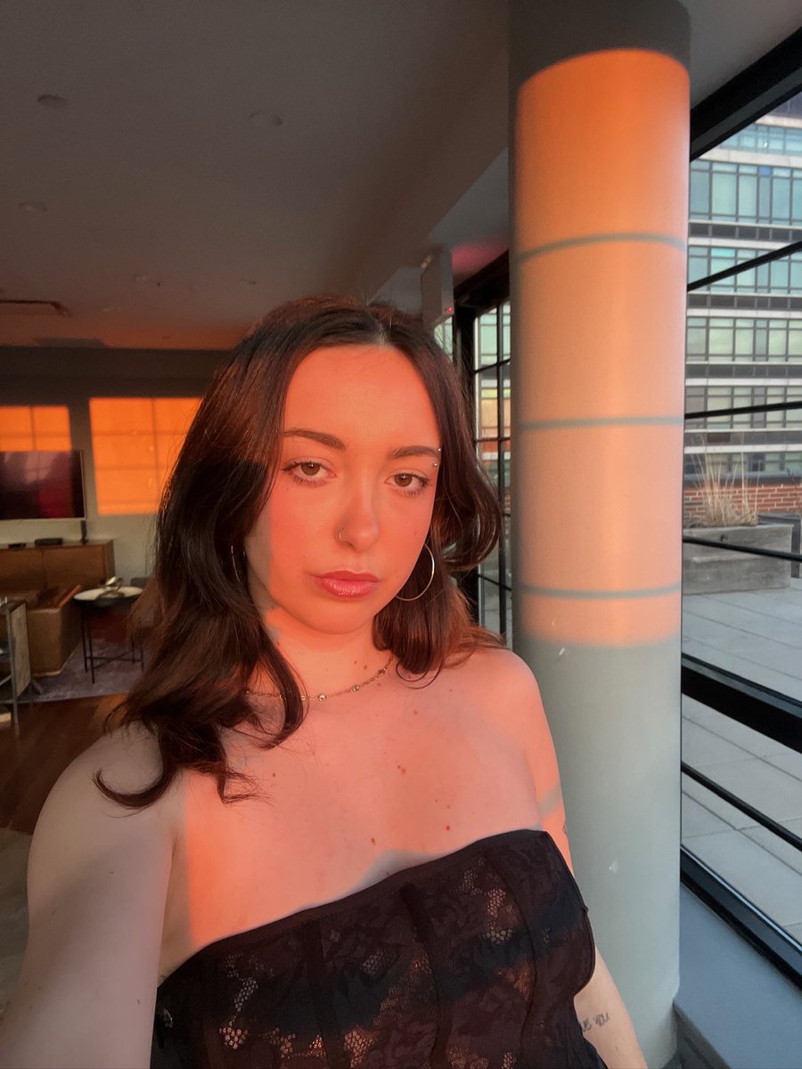 milslore13's tweet image. start of the year - &amp;gt; end of the year