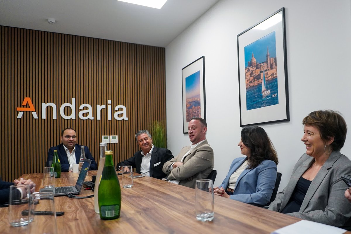 AndariaGlobal's tweet photo. Last week, we welcomed Malta's Minister for Finance, Clyde Caruana, to Andaria's offices, following a major milestone: becoming the only EMI in Malta with principal membership across Visa, Mastercard and Discover.
https://t.co/eK6C4XSDw8 https://t.co/oZBbCmhMvZ