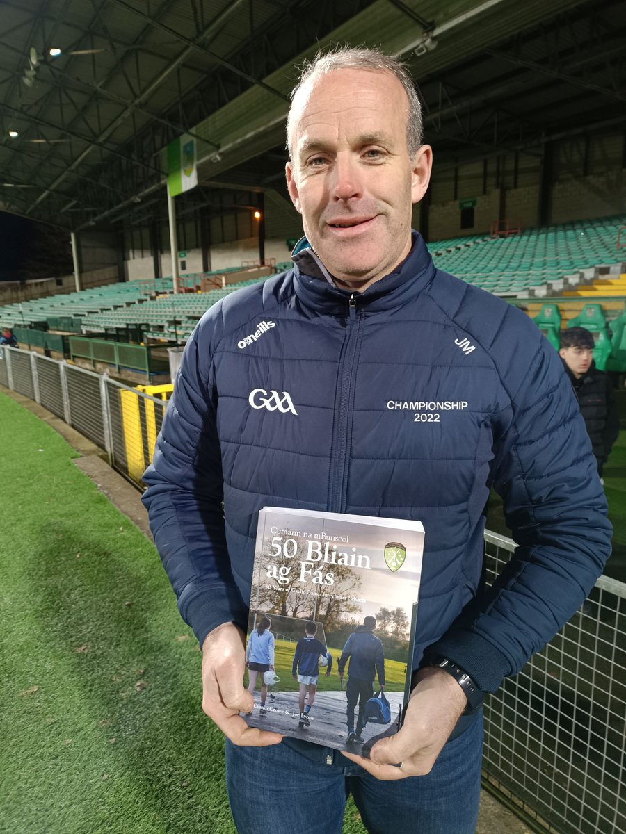 Green & White Publications tweet media