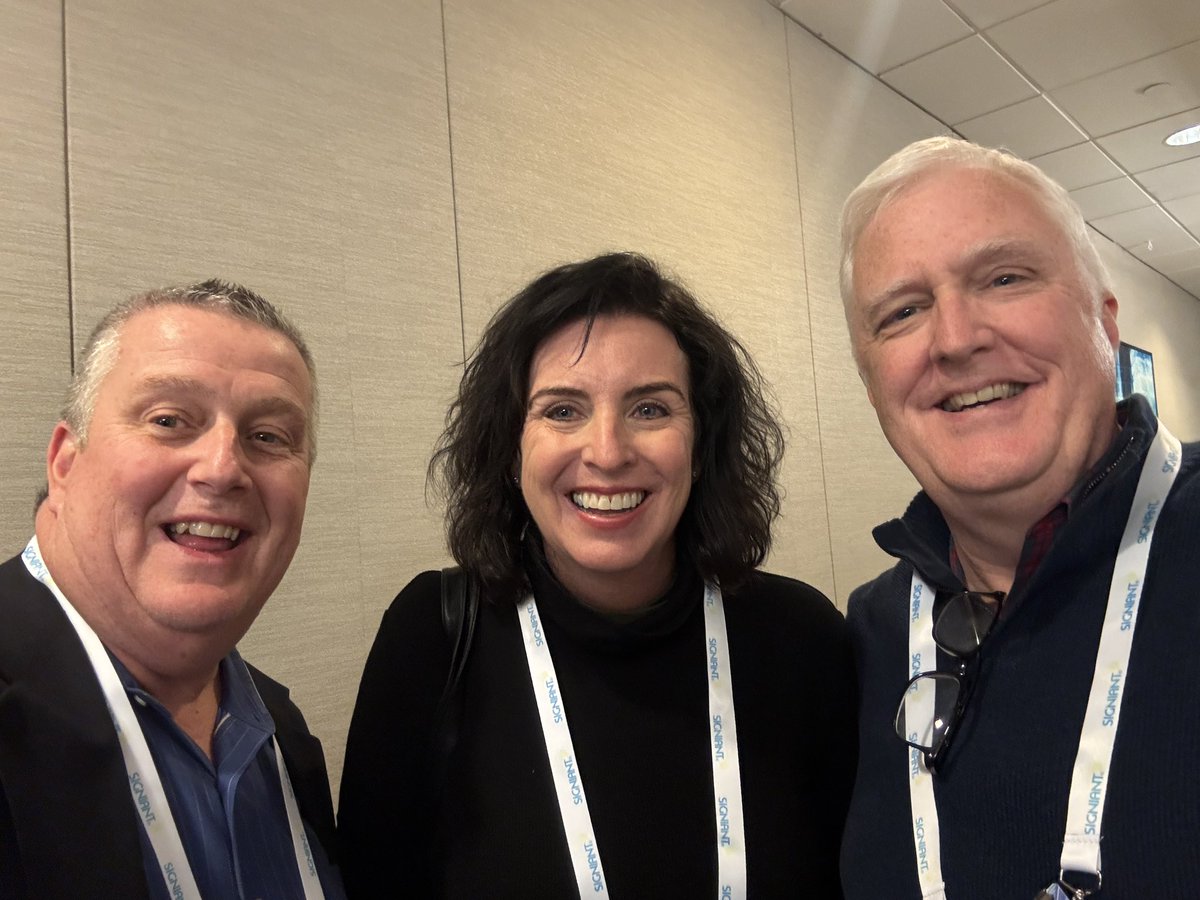 CharlottePlanC's tweet image. A #CharlottePlanC connection at #2025SVG in NYC 🍎➡️ Left to Right, Chris Farrow, Joey Canipe, Ken Neal.  #WhereIsPlanC #JobsInSports 🎥📡🛰️