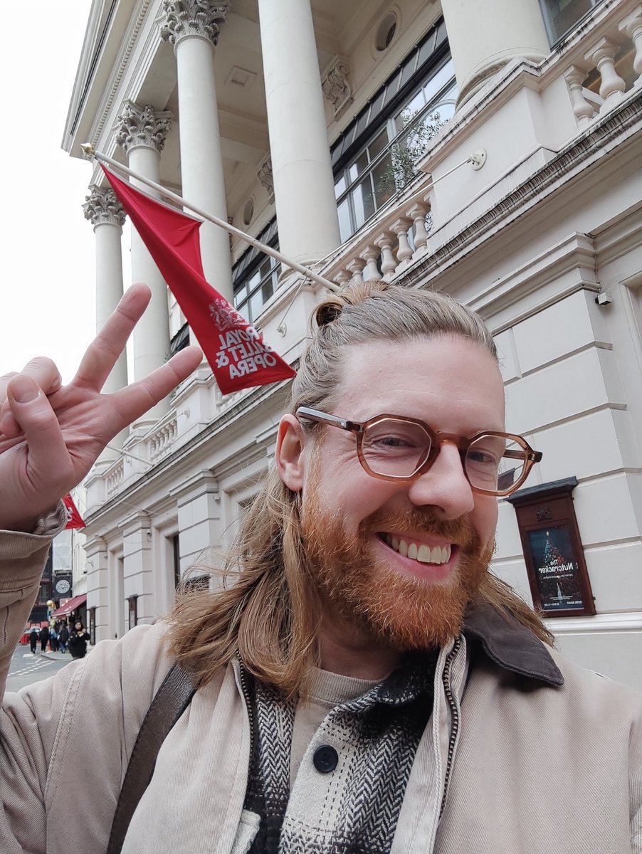 B A R N A B Y R E A tweet media