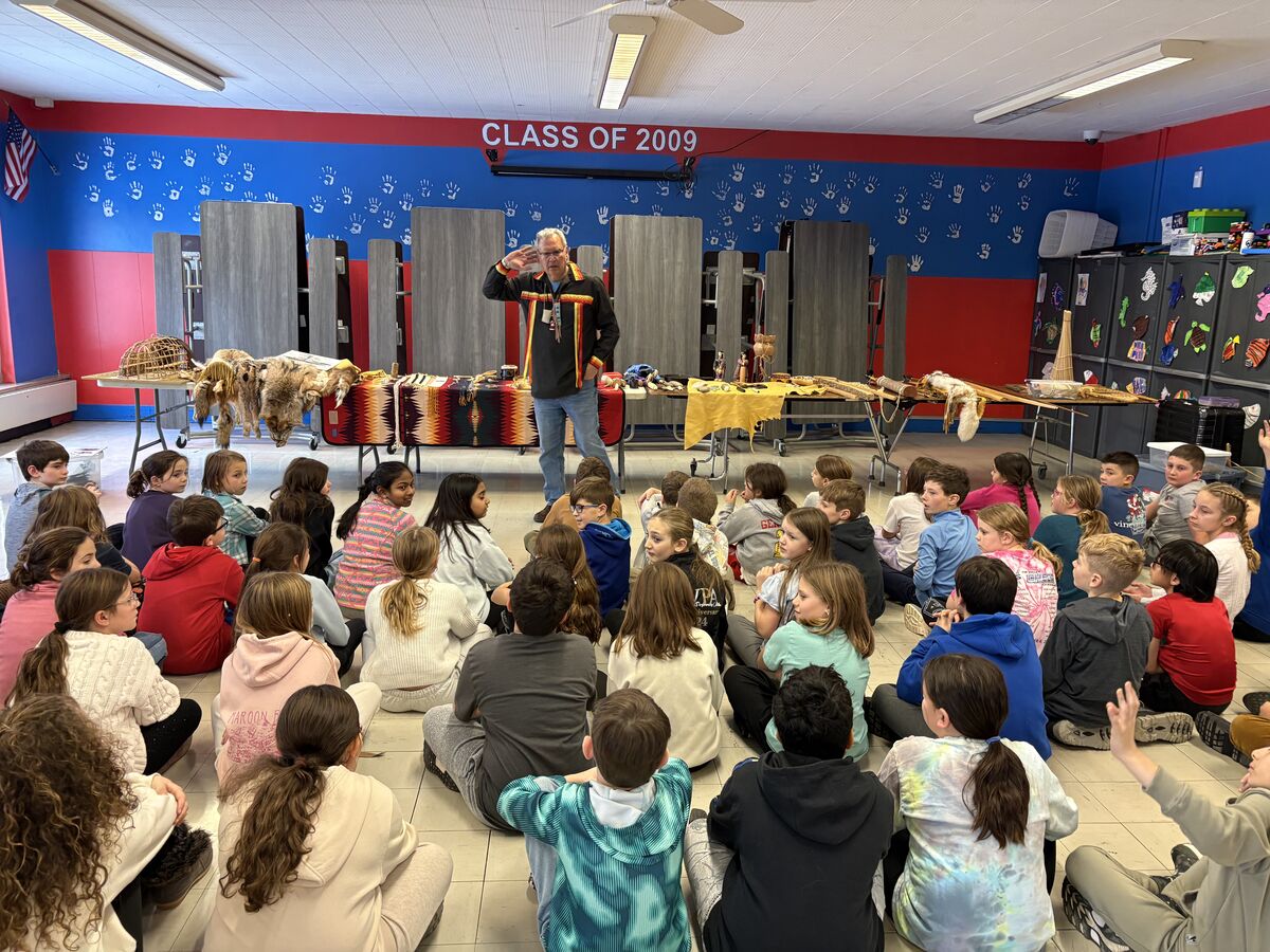 NHCSD's tweet image. Randy Phillips, a member of the Oneida Indian Nation, visited the 4th graders at Hughes psqr.io/JAe3ywV0L8 via @ParentSquare