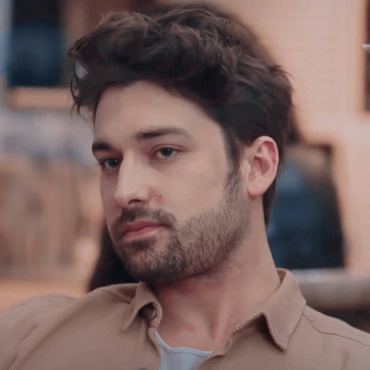 contextalp's tweet image. Sevdiğim insanları dinlerken vs sevmediklerimi dinlerken