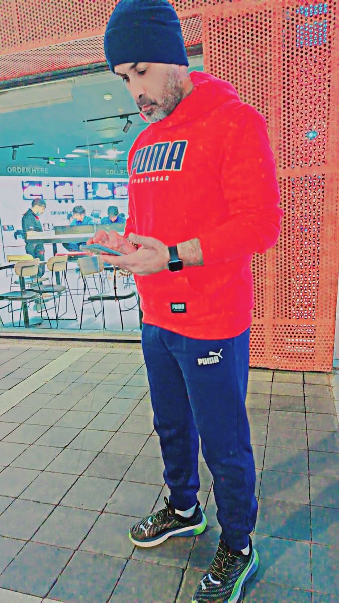 وأفوض أمري إلي الله ...
لم أمر بما أنا فيه من قبل ولم اتوقع ما انا فيه من ضرر نفسي  ..
اللهم اخرجني من حولي إلي حولك وقوتك واصرف عني كل شر ....