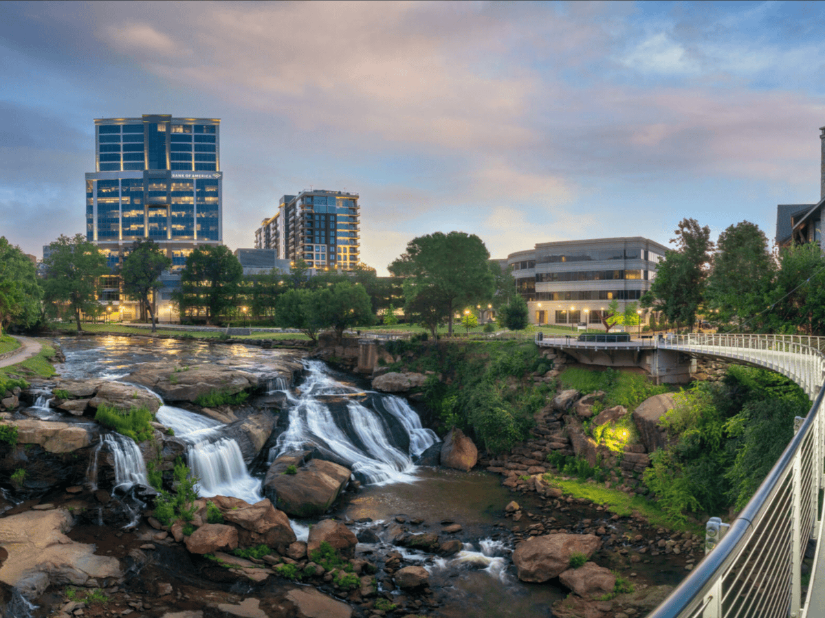 CityGreenville's tweet image. 🚧 "They Tore Down a PERFECTLY GOOD Bridge For This." 🦺 
Thanks to @roadguyrob for his profile on our bold, visionary leaders who removed a four-lane highway and uncovered the Reedy River Falls. 
⏯️ youtu.be/1sSlWHIyxbI?si…

📸: bobkinglandscapes