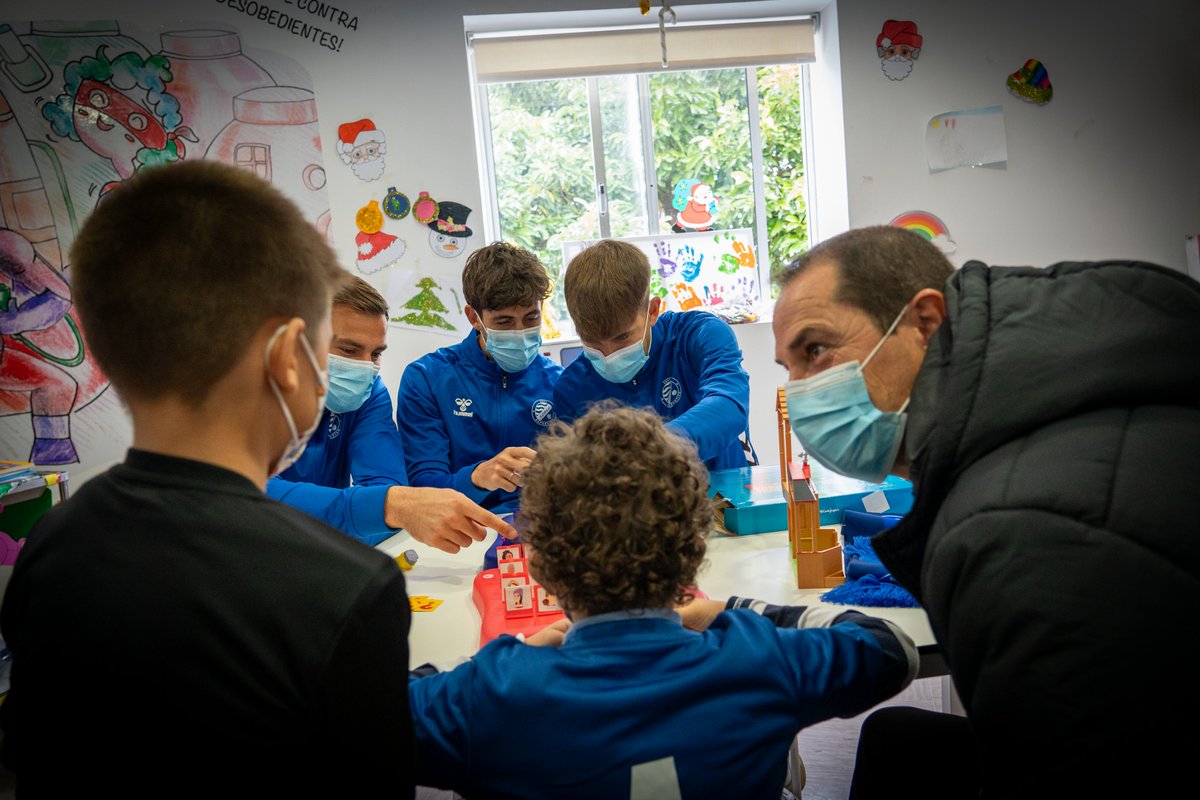 XerezDFC's tweet image. 🏥😀💙 @ags_nortecadiz

📸 @JaviOfferrall 

¡Hacer felices a quienes más lo necesitan!