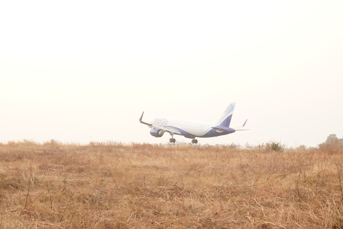 In aviation, touchpoint is the exact moment when an aircraft’s wheels first touch the runway during landing.
It’s a critical phase where pilots aim to land smoothly, at the right spot, with full control, ensuring passenger comfort &amp; flight safety. #aai #Jabalpur