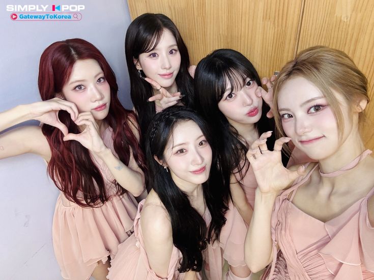 artmsbrasil's tweet photo. [ 🪽 ] Oi meus amores!! saiu a foto em grupo de São Paulo! vi algumas só e todas essas que vi vocês estavam lindos!!

🔗:https://t.co/UkG1LjOjcG

#ARTMS #아르테미스 #OURII
 #ARTMSNOBRASIL #ARTMSINBRAZIL https://t.co/fj6Jpkn6d8