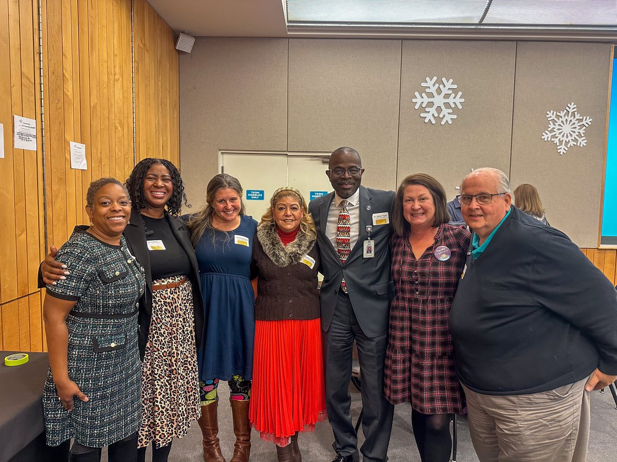 Robert Taylor tweet media