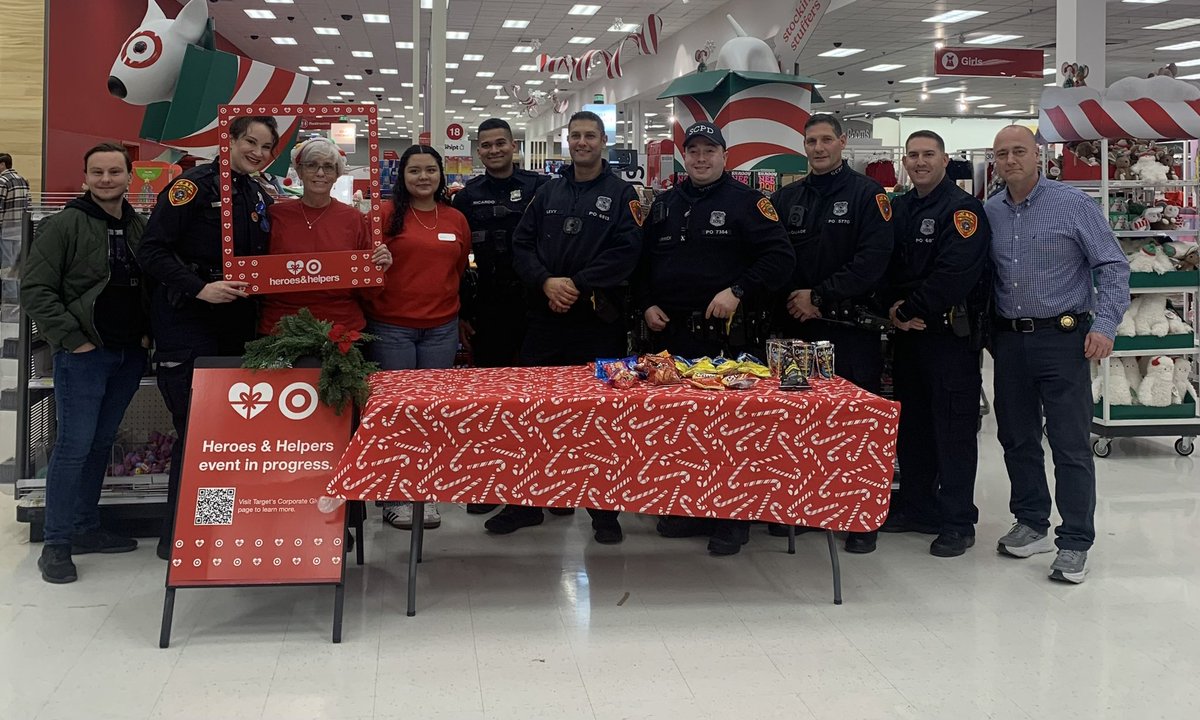 Fourth Precinct Inspector Patrick Mahan tweet media