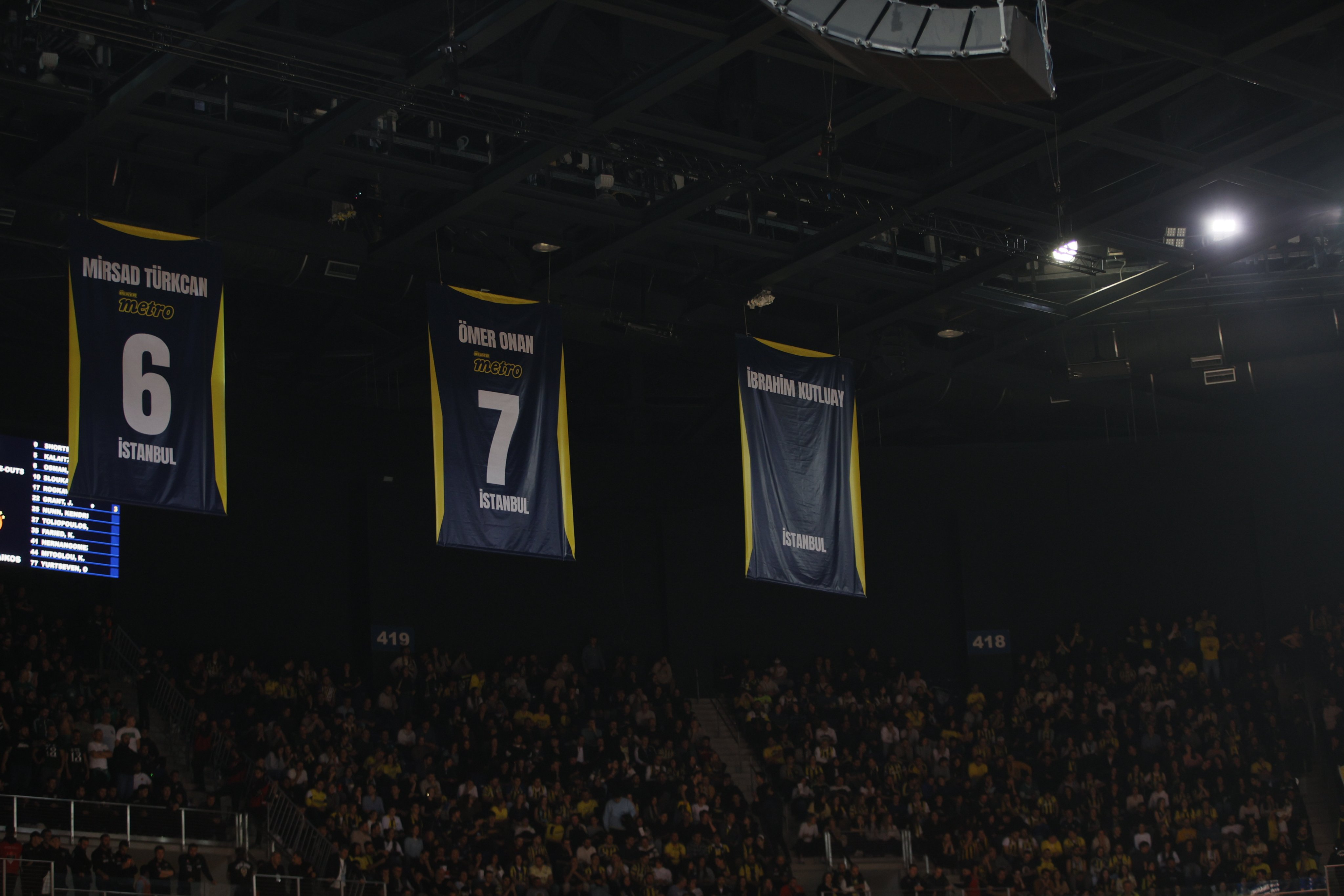 İbrahim Kutluay Fenerbahçe Beko tarihindeki yerini aldı: Büyük onur!  