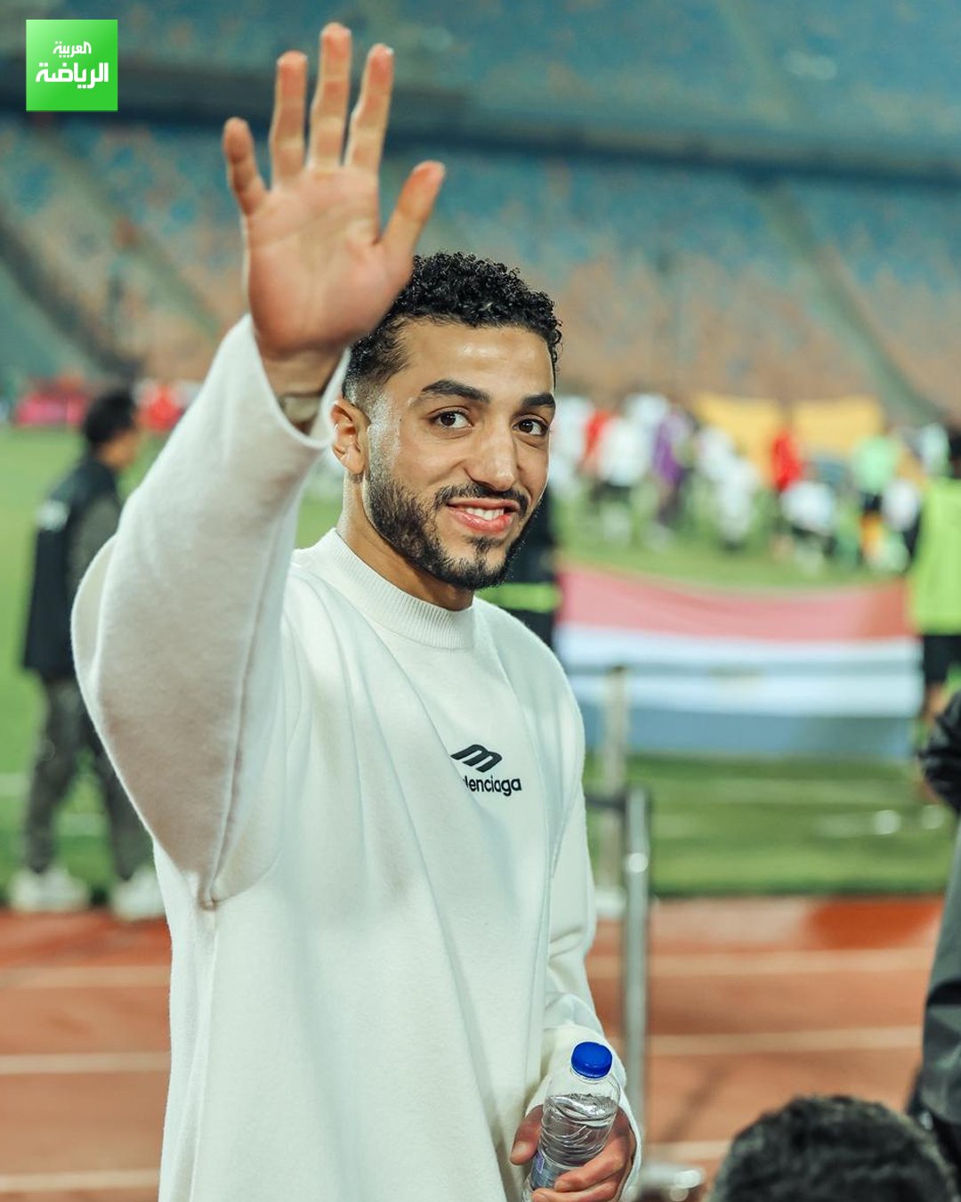 محمد عبدالمنعم يتواجد في ستاد القاهرة لمتابعة مباراة مصر ونيجيريا. المدافع المصري يغيب عن كأس أمم إفريقيا بسبب عدم تعافيه من الإصابة 