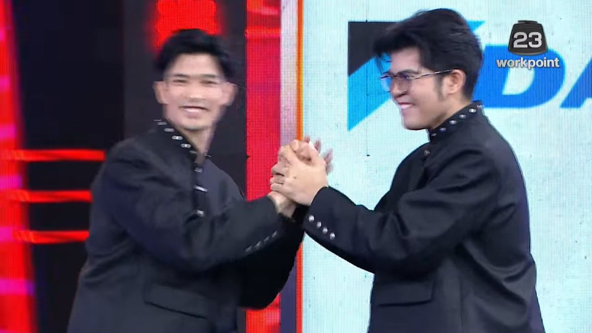 Dino_Ryanfans's tweet photo. พี่น้องน่ารักมากๆ 
เห็นแบบนี้แล้ว ก็อยากเห็นการร่วมงานกันนะ 
แอบคิดเล่นๆ ก็แอบอยากเห็นไรอัลชวนพี่ตูมตามมาร่วมแสดงใน MV อยู่นะ น่าสนใจมากๆค่ะ

#Faceoffแฝดคนละฝา #Workpoint23 
#แฝดคนละฝา #แฝดขโมยชีวิต 
#ไรอัลกาจบัณฑิต #ลูกชายแห่งชาติ 
#ตูมตามยุทธนา #ตูมตามเดอะสตาร์ https://t.co/bs8tGwOAh6