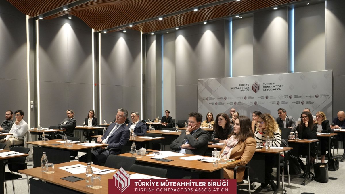 Birliğimiz ile Müftüoğlu Hukuk Bürosu ve Fenwick Elliott Hukuk Bürosu işbirliğinde, inşaat sözleşmeleri kapsamındaki hak taleplerinin oluşturulması ile bu taleplere hak kazanılması arasındaki nüansların ele alınması amacıyla düzenlenen “TALEP VAR, PEKİ HAK VAR MI? İnşaat