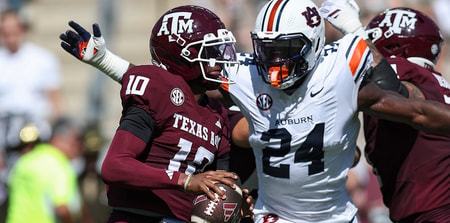 TRANSFER PORTAL

What are the top three positions Auburn will need to address in the portal? 

A case could be made for several.

But Auburn needs to find immediate-impact players at these three spots.

🔗on3.com/teams/auburn-t…