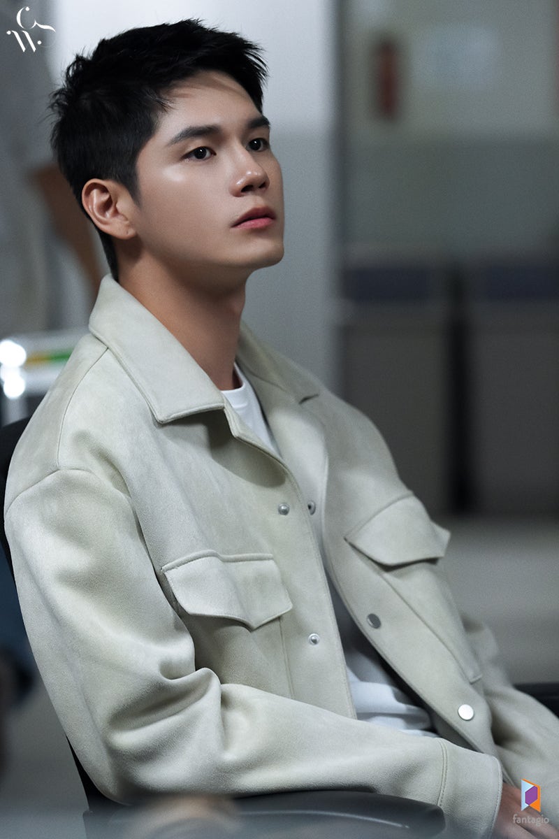 아 물론 입대전에 몸 한창 열심히 키우던 시즌도 좋아함. 강희식경위님......