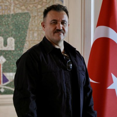 profakc's tweet photo. #YeniProfilResmi https://t.co/ESUGn70RZs
