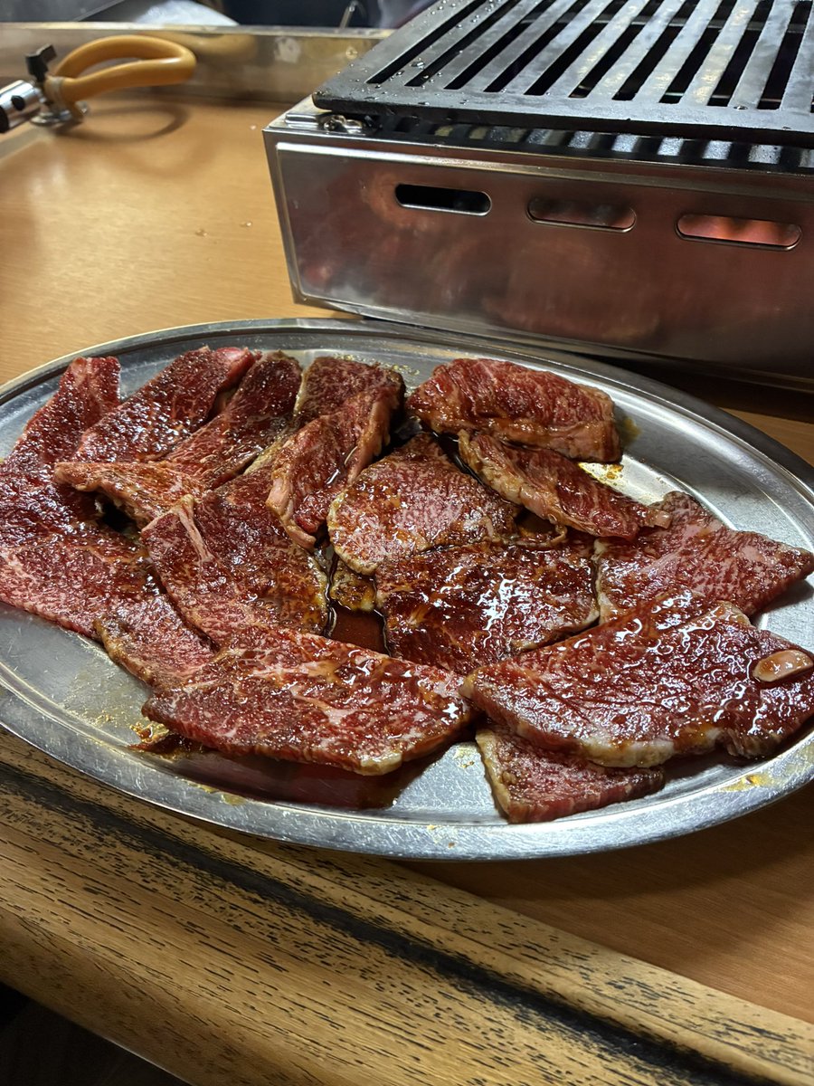 VALERON2120's tweet photo. 四日市　うぐいす
やはりこの時期の肉の質は違う。 https://t.co/t0EJrkcnih