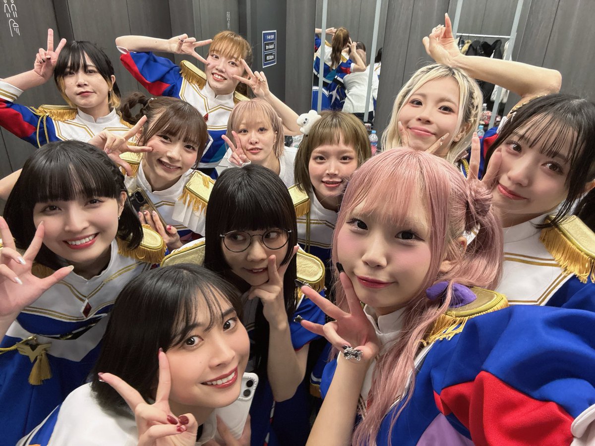 AINAS_GANG's tweet photo. サンキューパレード！ありがとうございました‼️‼️
最高に楽しい遊び場だった！！！いっしょに作ってくれてありがとう！！！！ https://t.co/nSShyOZmCh