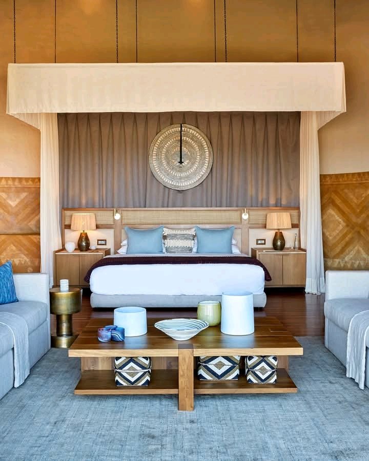 📌  Singita, Zimbabwe 🇿🇼 

Zimbabwe is quietly home to some of the world’s most exceptional luxury conservation tourism - and proves it.

Singita blends ultra-luxury, community upliftment, and serious conservation - from rhino protection to habitat restoration.

This isn’t mass