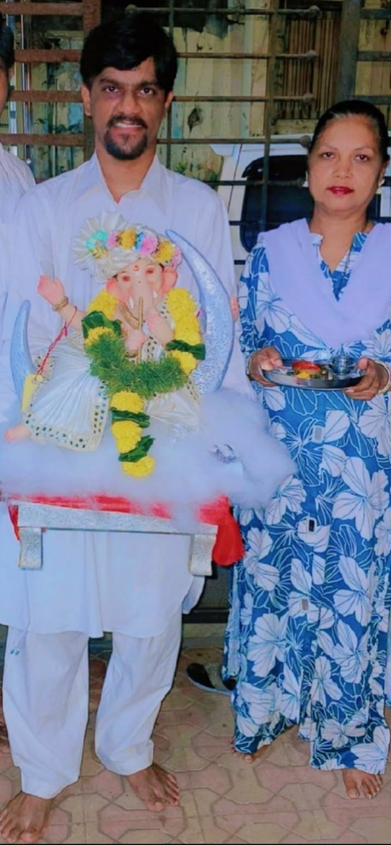 actorpiyush16's tweet photo. MY HOME FIRST TIME ACTOR PIYUSH RATHOD FAMILY CHA RAJA 

MY MEMORY { Wed, 27 Aug, 2025 } { ganpati aagman and ganpati sthapana to ganpati visarjan } { Sat, 6 Sept, 2025 }

#ganpatiaagman https://t.co/Lb4H9XmTJC