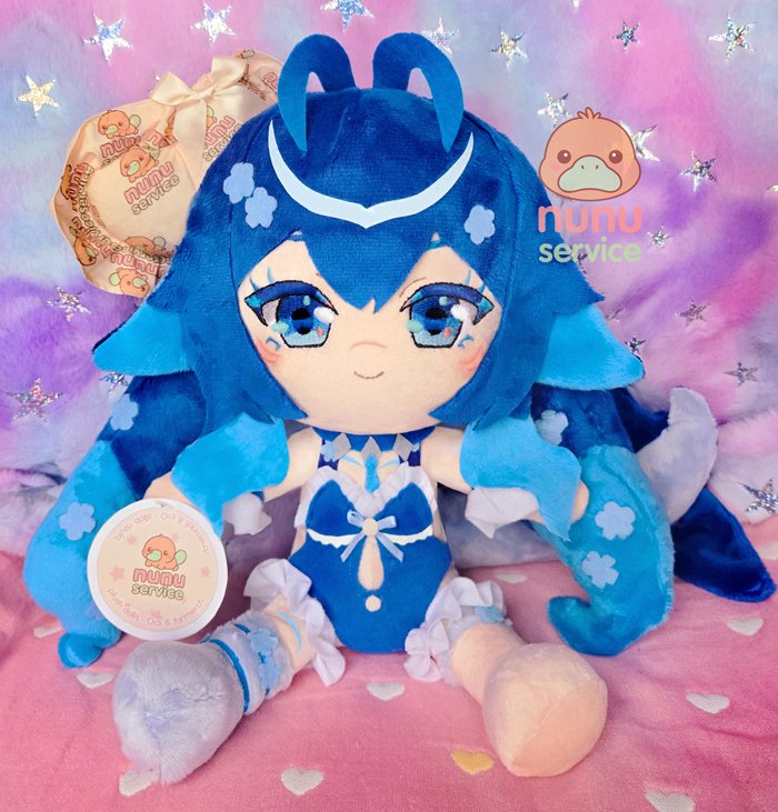 nunu_service's tweet photo. My entry for @suminavt 's contest !
I made a 25cm plush of her beautiful character, and I loved sewing all her little details ! 🥹💙🩵
Wip on my discord ! 🐻 #glorywavescontest https://t.co/mUy0GZExcC