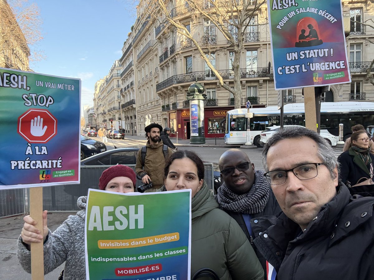 Fr_Bechieau's tweet photo. Aux côtés des #AESH mobilisé-es pour une #école réellement inclusive et la création d’un vrai statut public prévoyant des formations, des perspectives de carrière et un juste salaire ! #EcoleInclusive #Handicap #Inclusion #Paris @ParisUrgence @MdpMouvement @lemonde_pol https://t.co/aabWGKqdpL