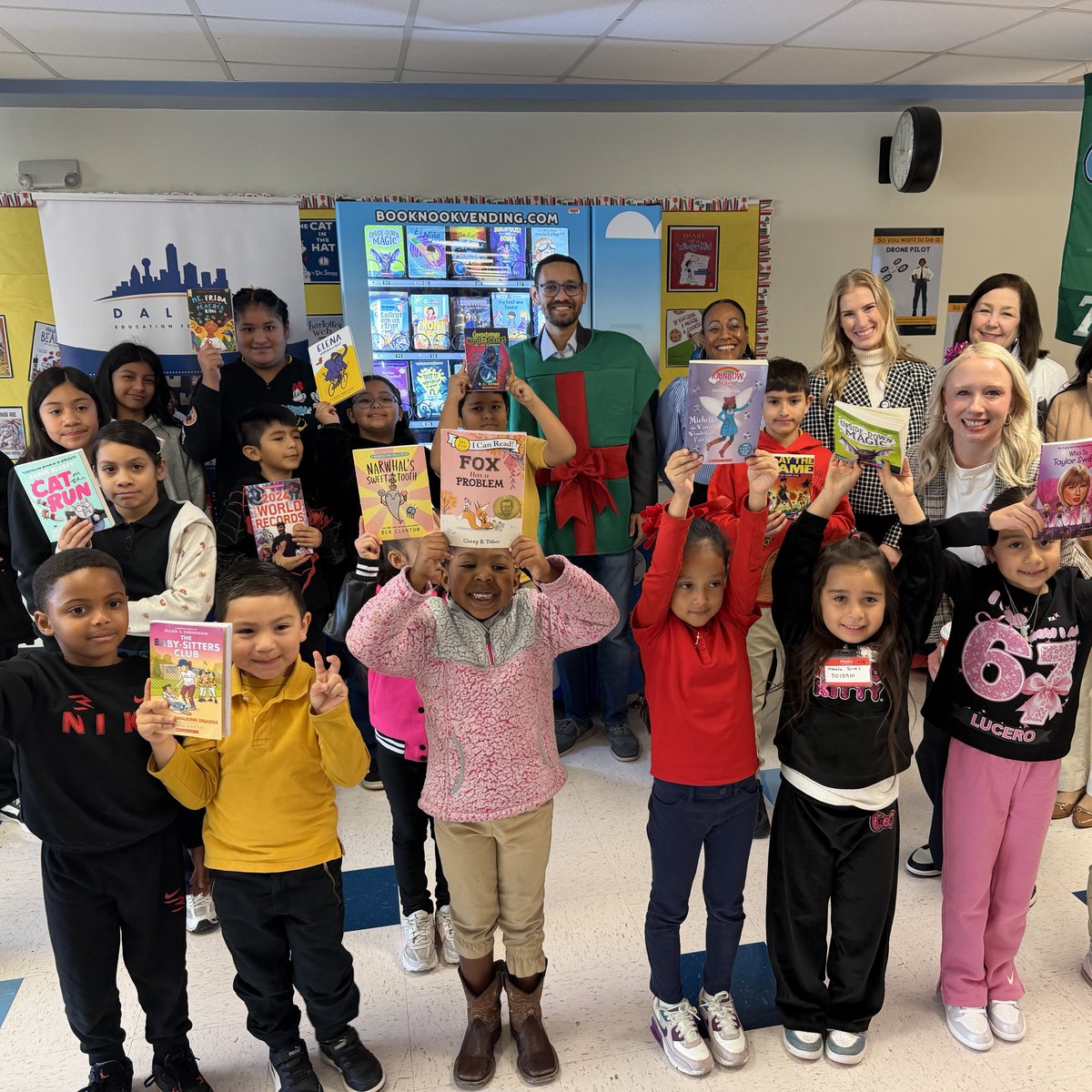 Dallas Education Foundation tweet media