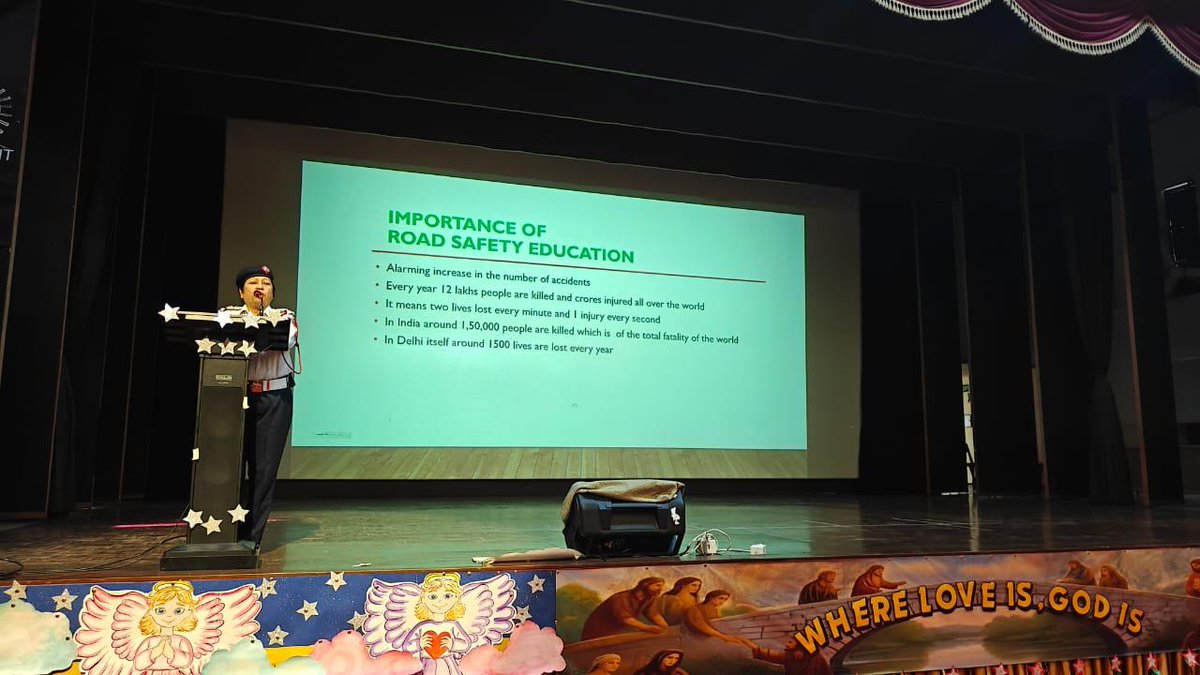 A Road safety awareness program at Convent of Jesus and Mary School, Bangla Sahib Lane was conducted today. Over 300 students actively participated in the event. DCP/Traffic, New Delhi Range gave a talk on Road Safety &amp; Traffic rules. A Quiz was held for the young students and