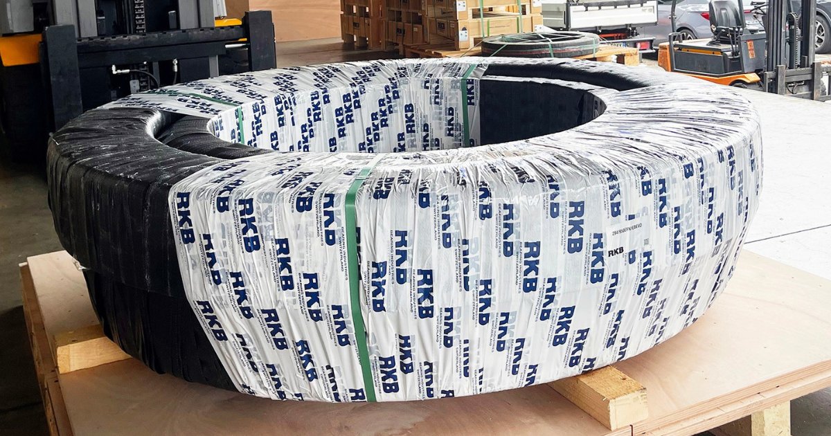 RKBbearings's tweet photo. RKB bearings for coal-fired thermal plants ๐
We continue to strengthen our presence in the #heavy #industry, now with the successful delivery of a large bearing, weighing over 3 tons and featuring a 1.6 m outer ring, to a strategic #thermal power plant in #Europe.
#RKBbearings https://t.co/IGHNWwdEwe