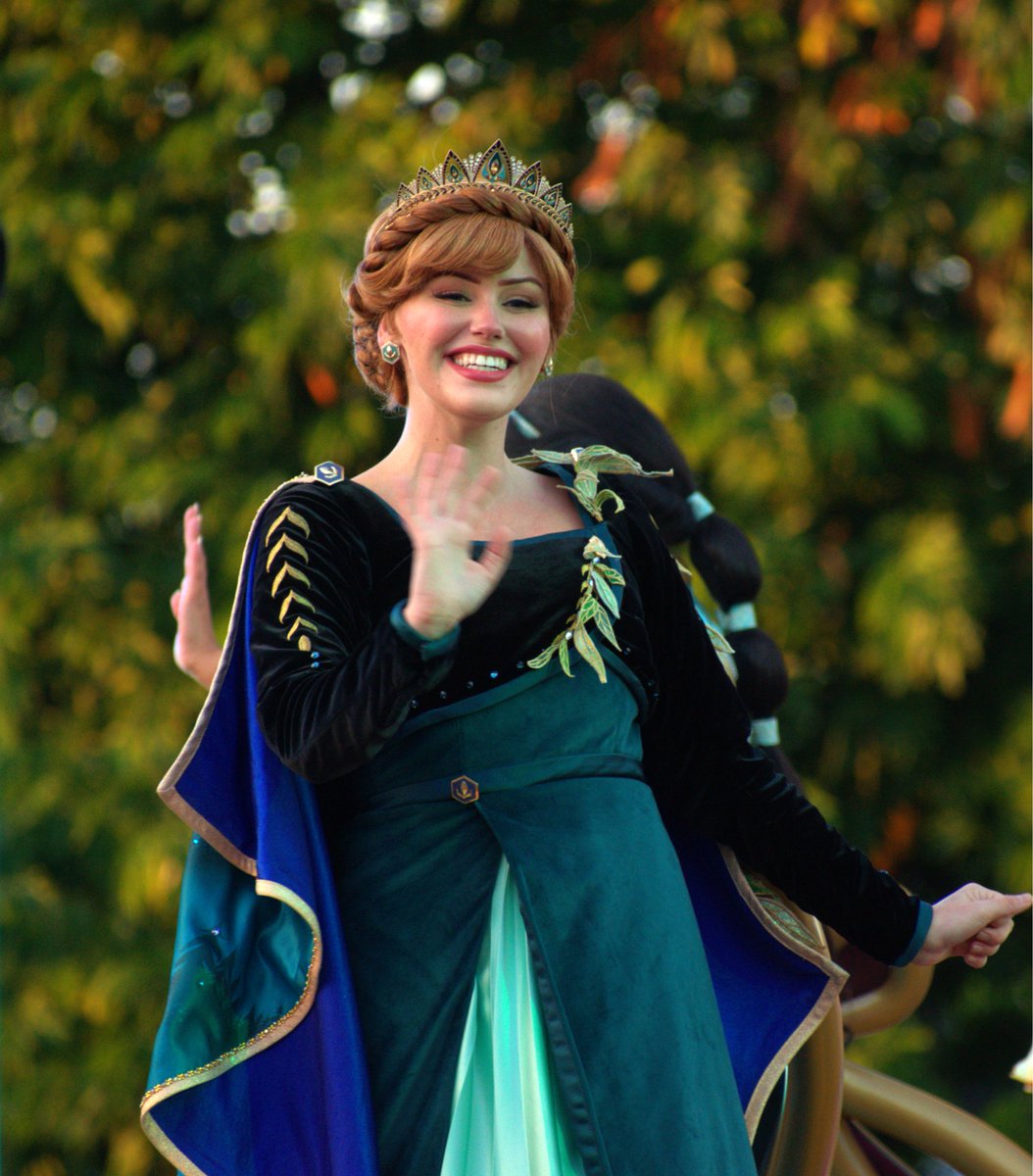 Friendtastic! 精霊エルサ❄️とアナ女王陛下🍁