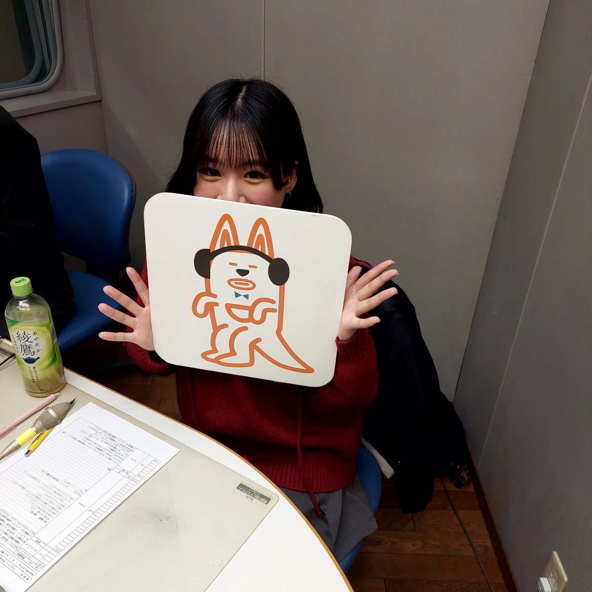 needs_enter's tweet image. 本日16日(火)は、ラジオ関西の「ガルステッ！坪井淳一と大路章晃のアイドルホームラン」のゲストにて、zAxのシーナとナーナを出演させていただきました。 スタッフの皆様、有難うございました！ 放送は、来年2026年1月17日（土）25:00～25:15になります！是非皆様お聞きください!