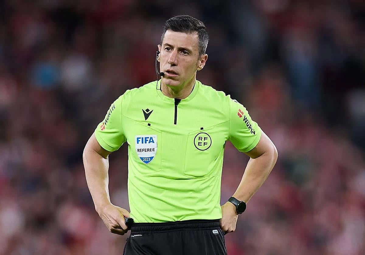 Hoy nos arbitra Soto Grado y sin VAR.