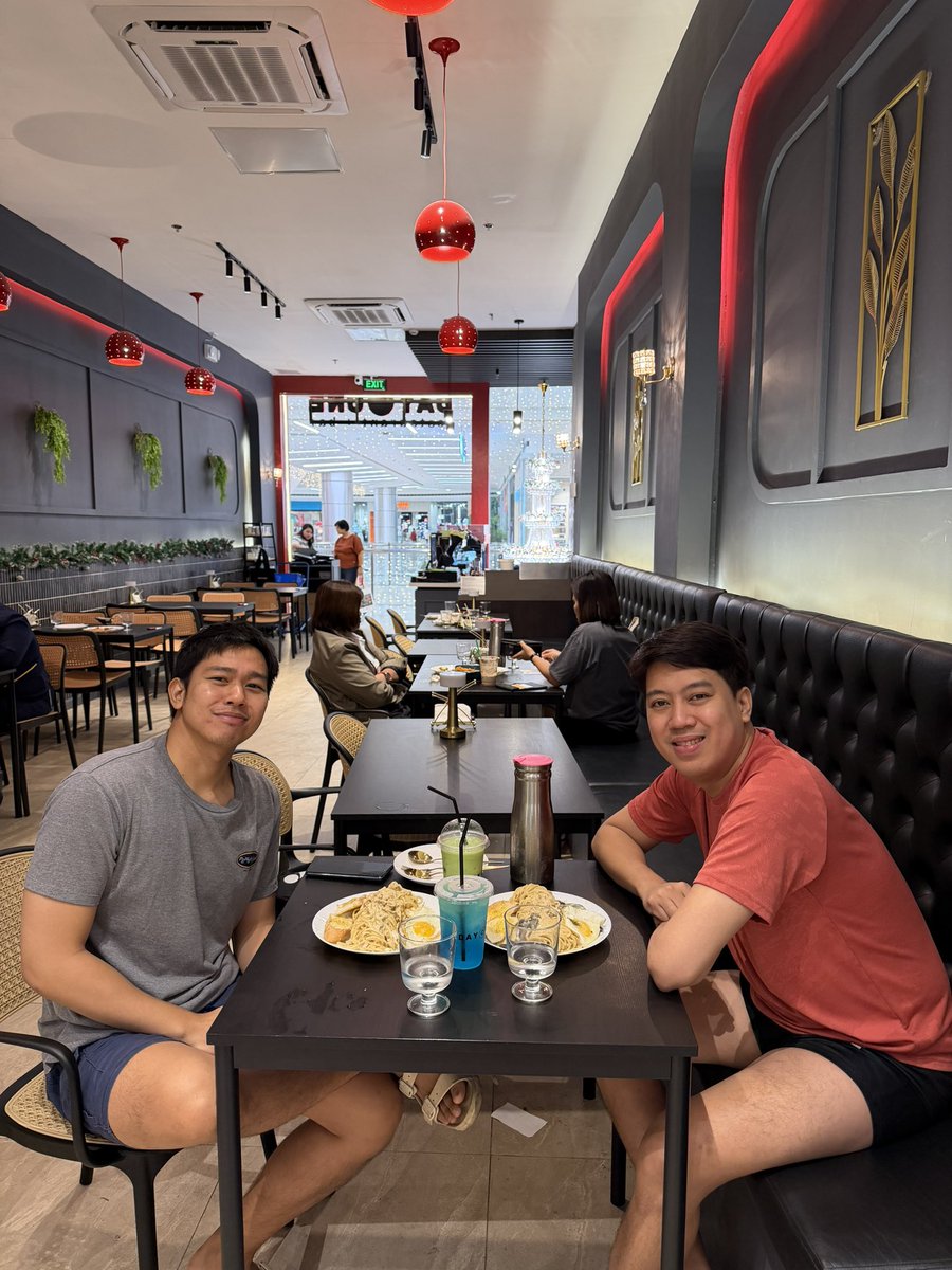 MLindayag's tweet photo. Thanks for the dinner treat @_takyo 🥰 https://t.co/vSlvmEavXB