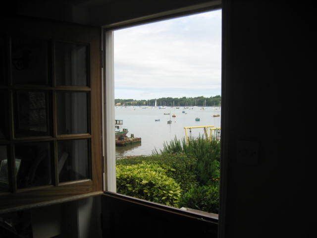 aroundaboutbrit's tweet image. Escape to Alma Cottage in Suffolk, Right by the Water.

Alma Cottage is a well equipped family holiday cottage, perfectly located in the heart of the village of Pin Mill on the Orwell Estuary.

aroundaboutbritain.co.uk/Suffolk/10402 

#AlmaCottage #PinMill #OrwellEstuary #FamilyHoliday