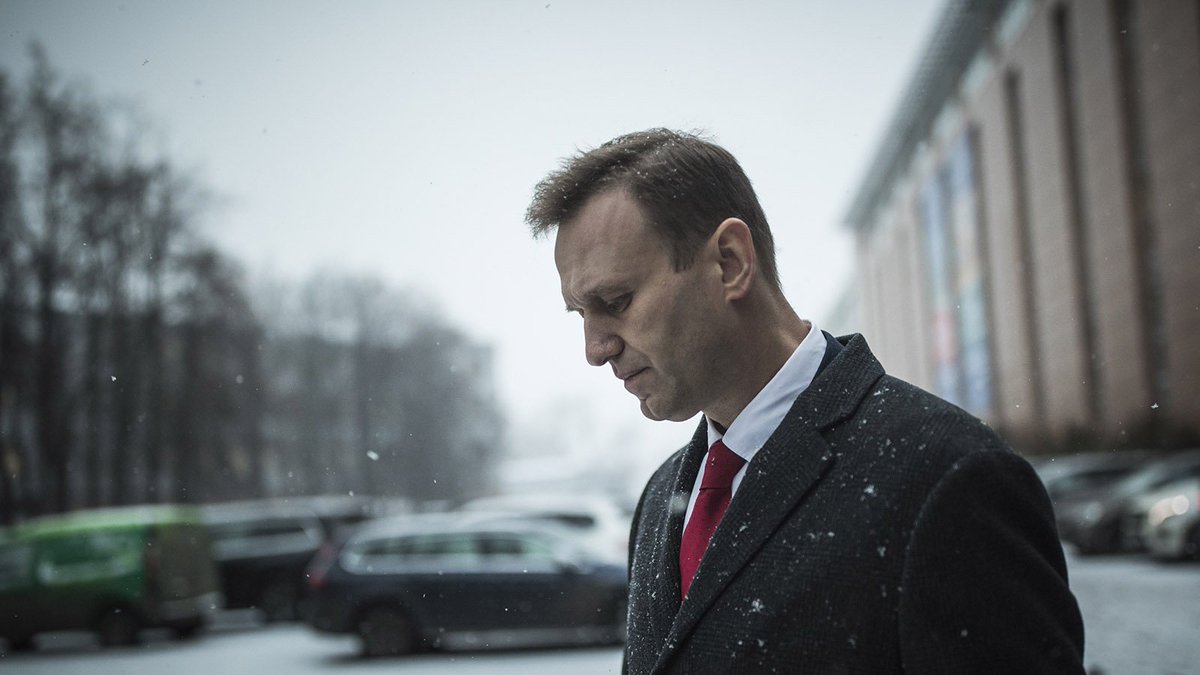 Алексей Навальный не стал ни с кем договариваться и теперь он навсегда вошёл в историю, как пример несгибаемой стойкости, вызывающий бесконечное восхищение

ну или бесконечную зависть у некоторых
