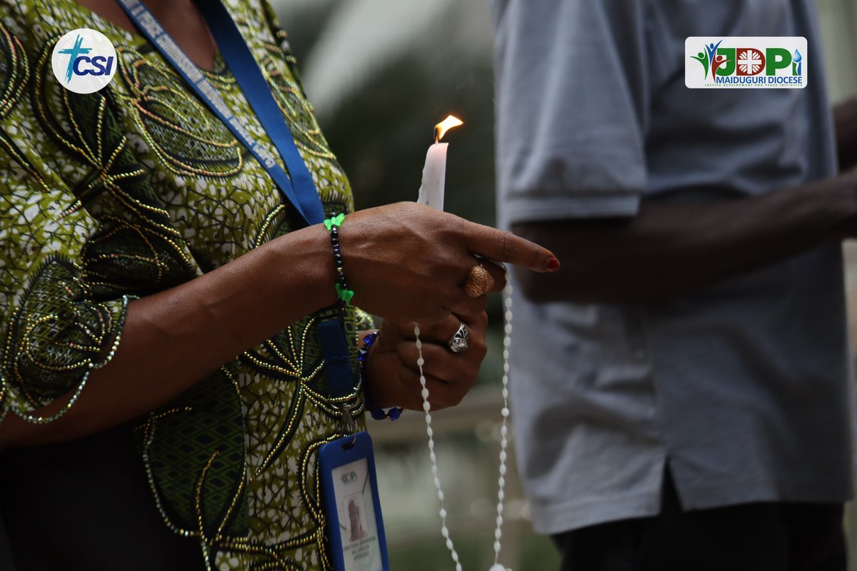 JDPIMaiduguri's tweet photo. Our Rosary procession was more than a walk—it was a powerful expression of unity, hope, and unwavering faith. It was also a powerful reminder that prayer and solidarity can shine light even in the darkest times. 
#StandForFaith #UnityInPrayer https://t.co/Dm07TW0Mre