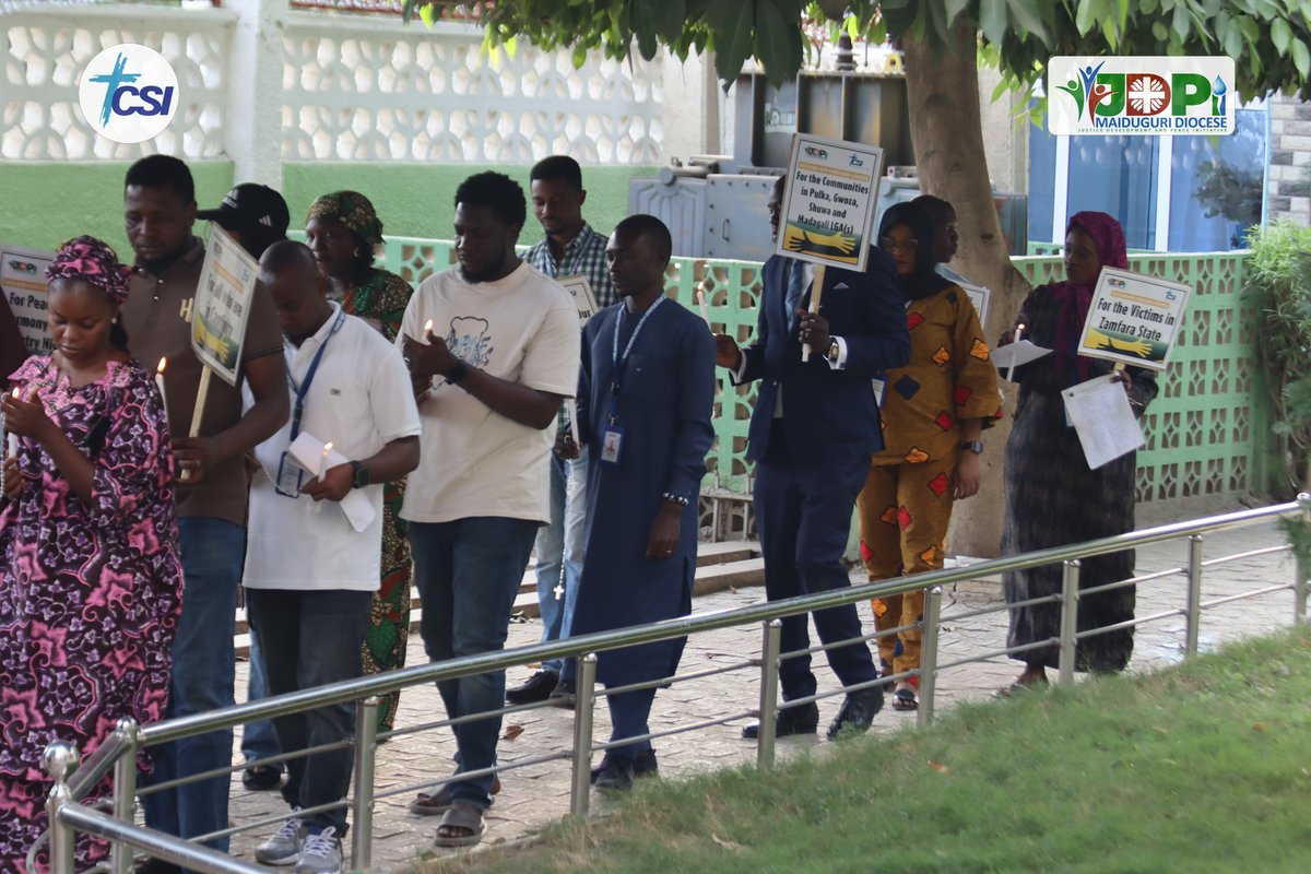 JDPIMaiduguri's tweet photo. Our Rosary procession was more than a walk—it was a powerful expression of unity, hope, and unwavering faith. It was also a powerful reminder that prayer and solidarity can shine light even in the darkest times. 
#StandForFaith #UnityInPrayer https://t.co/Dm07TW0Mre