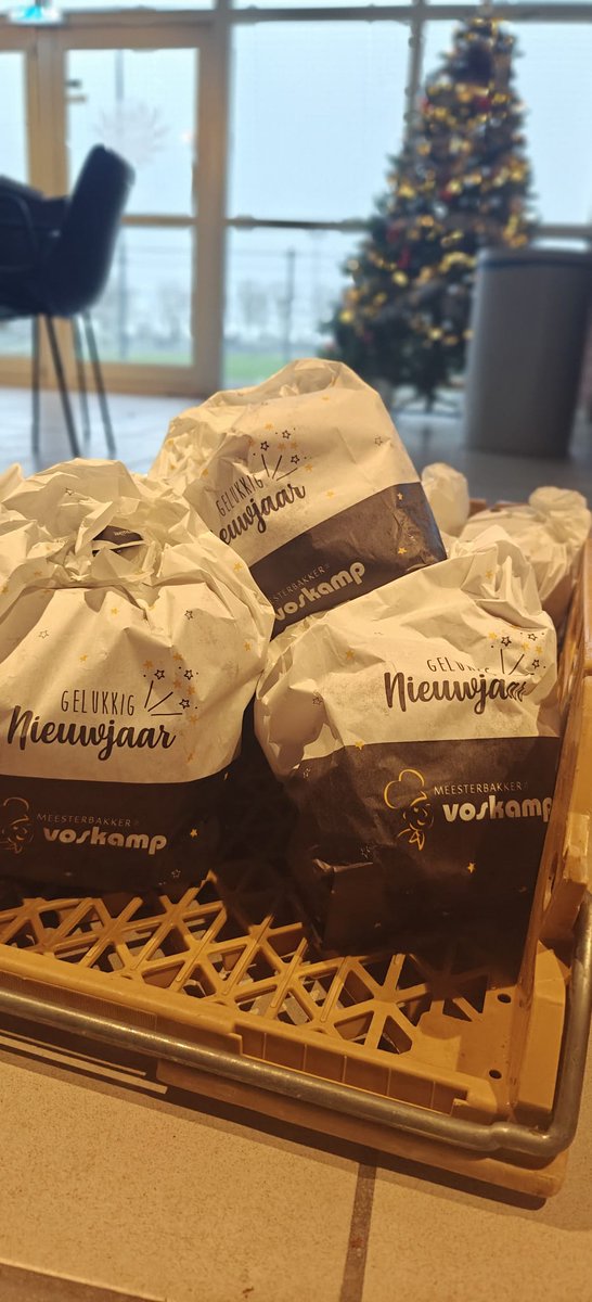 𝗗𝗲 𝗼𝗹𝗶𝗲𝗯𝗼𝗹𝗹𝗲𝗻𝗮𝗰𝘁𝗶𝗲 𝗶𝘀 𝘃𝗼𝗼𝗿𝗯𝗶𝗷 𝗲𝗻 𝗵𝗲𝘁 𝘄𝗮𝘀 𝗲𝗲𝗻 𝗴𝗿𝗼𝗼𝘁 𝘀𝘂𝗰𝗰𝗲𝘀! 

shorturl.at/GKdtC

💚🤍 #wijzijnspijkenisse