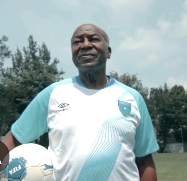 Hoy falleció David Stokes uno de los históricos de Comunicaciones y selección nacional