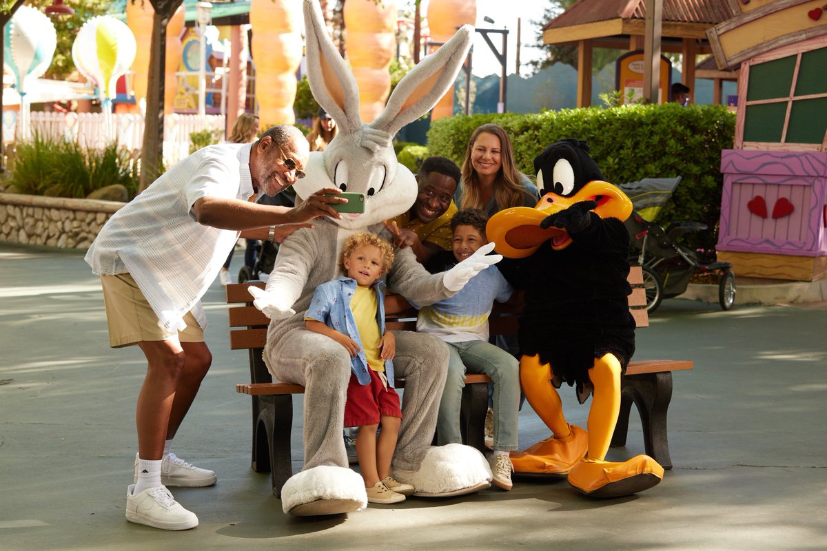 Theme Park Connect tweet media