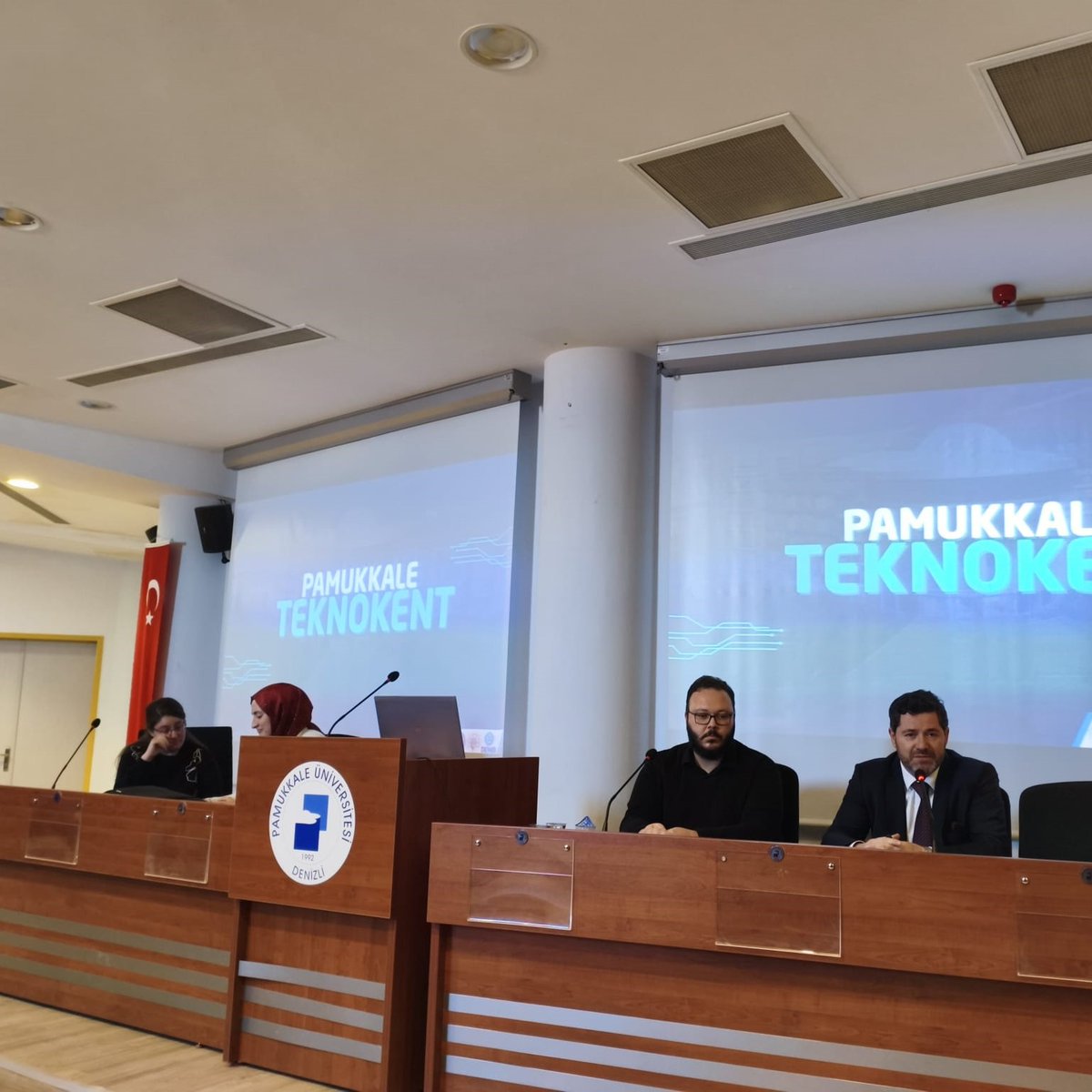 Sayın Teknokent Müdürümüz Prof. Dr. İbrahim Aksel ve ekip arkadaşlarımızın katılımıyla, Denizli sanayisi ile start-up ve spin-off’lara yönelik üniversite–sanayi iş birliği ve mentorluk kapsamında PAÜ Teknoloji Fakültesi öğretim üyeleriyle bir araya geldik.

#PamukkaleTeknokent