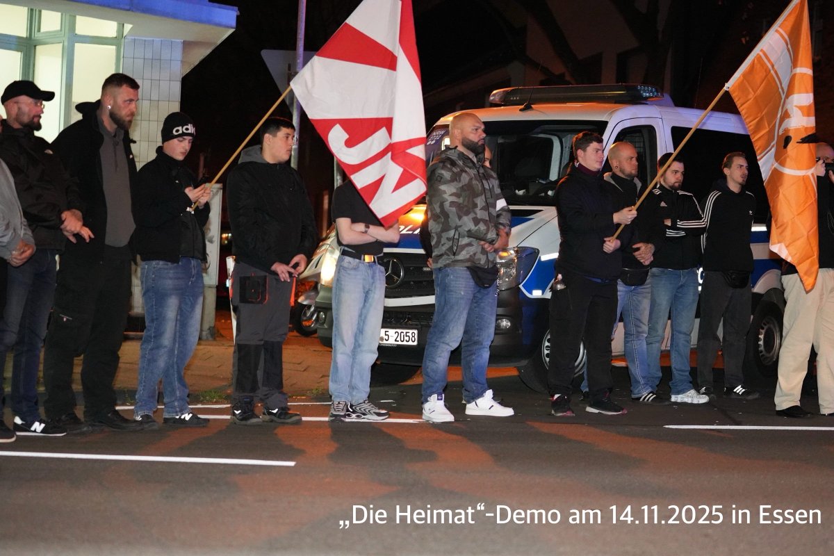 InfoportalDUS's tweet photo. Transparenz-Info:
Die letzten beiden Posts wurden aufgrund eines mutmaßl. Verstoßes gegen die X-Richtlinien zur Veröffentlichung privater Medien ohne Zustimmung entfernt. Beide Posts wurden angepasst u. neu veröffentlicht.
Quelle der Fotos:
https://t.co/eK2iIsl5zD
#NoNazisDus https://t.co/aDBA7pCWg5